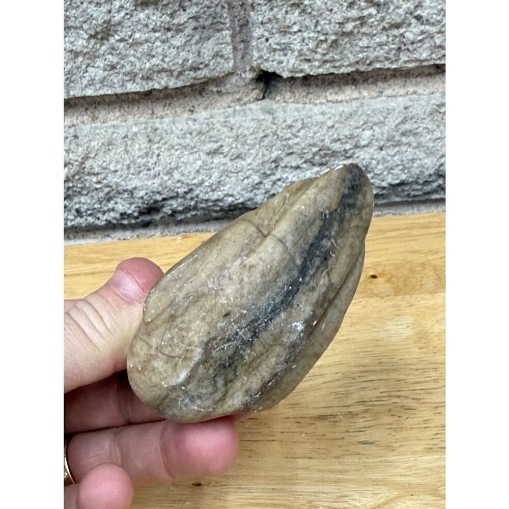 Handcrafted Gray Stone Duck Figurine - Decorative Home Accent - Picture 4 of 4